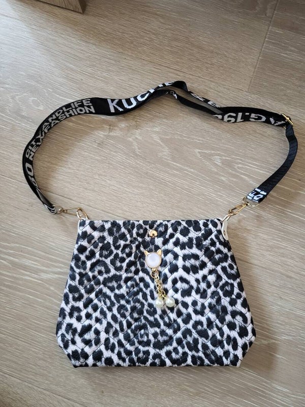 Tasje panterprint