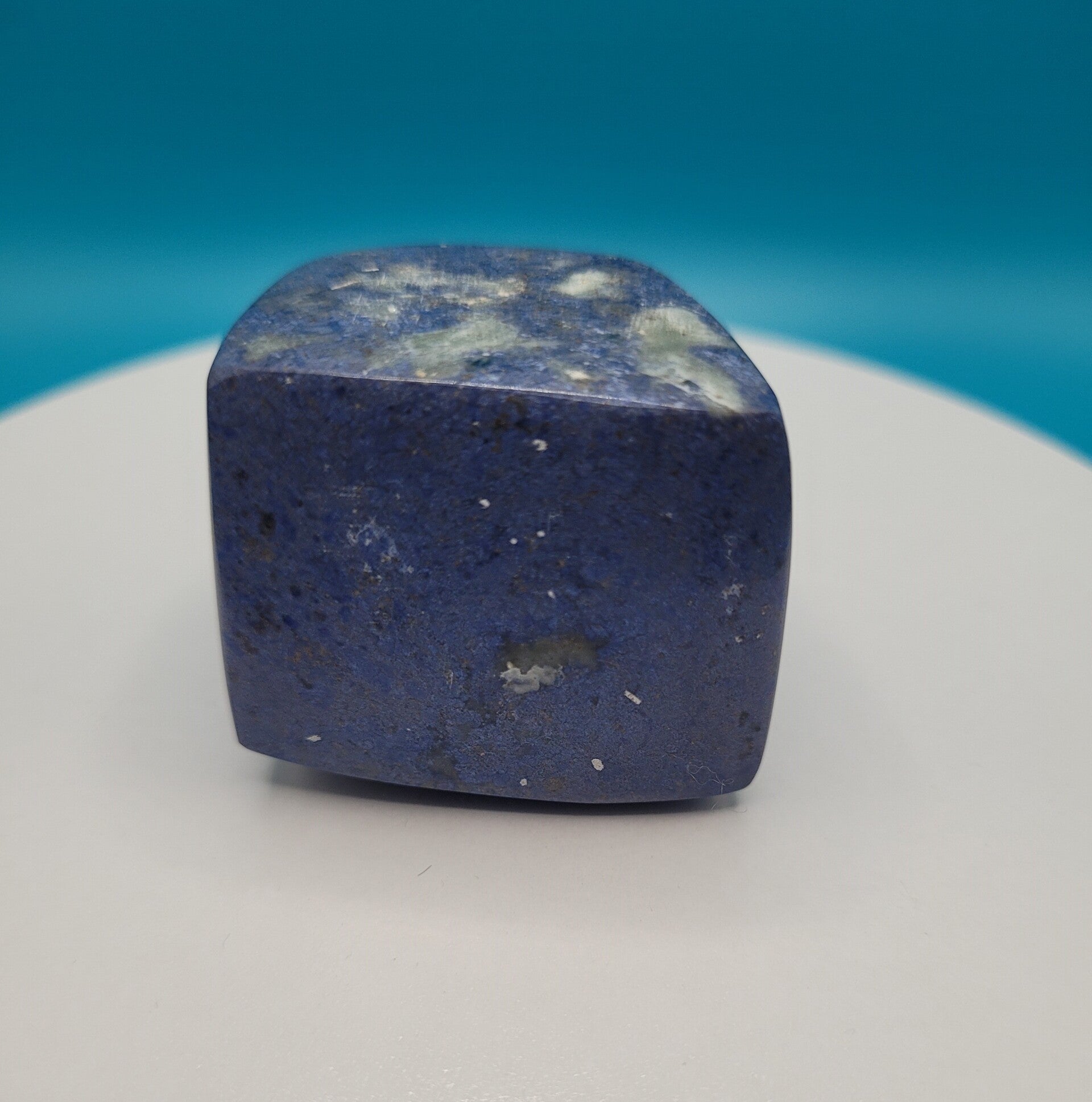 Pierre polie Dumortierite