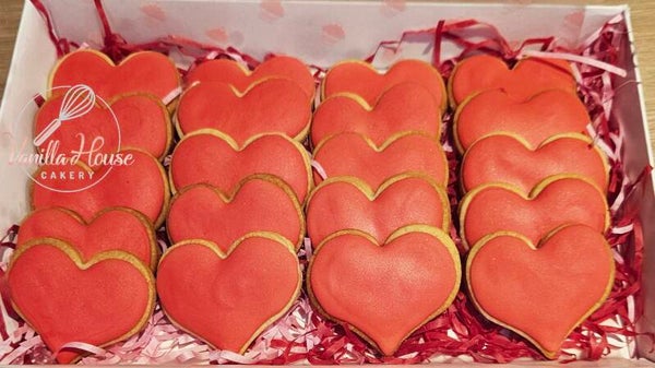 20 x iced Valentine's/Wedding/Anniversary/Engagement shortcrust biscuits (Small)