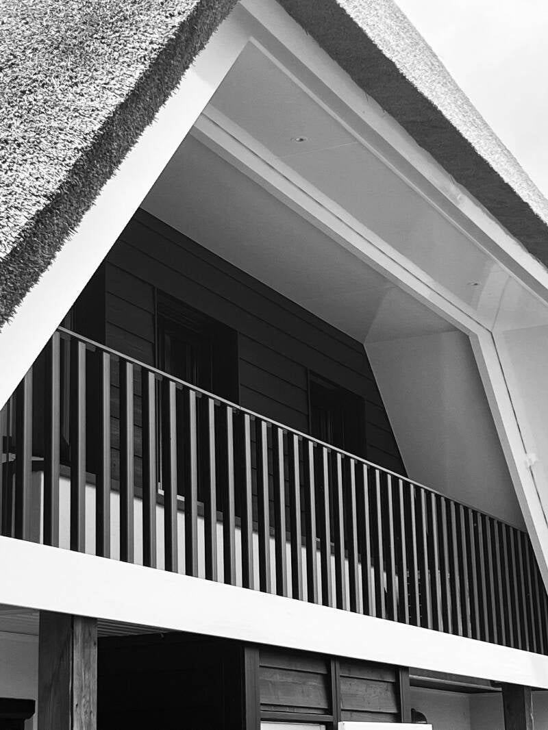 Stalen buitenkeuken. Stalen schoenenrek. Stalen kapstok. Stalen zuil. Stalen balustrade. Maatwerk buitenkeuken. Maatwerk kamado. Staal kamado. Zwarte buitenkeuken. Maatwerk schoenenrek. Maatwerk kapstok. Houtrek. Wijnrek. Wijnkast. Tafelframe. Sidetable.