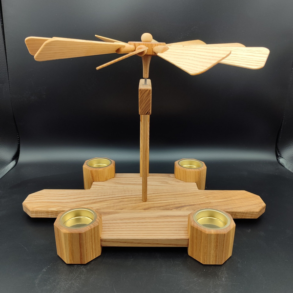 Pyramide groß Esche