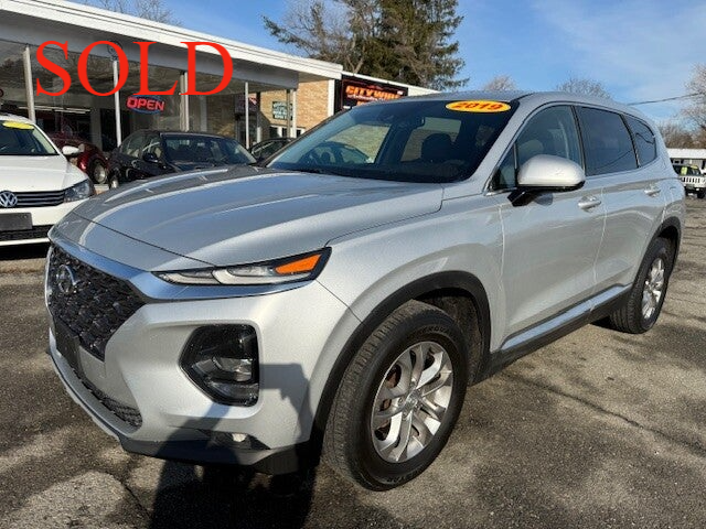 2019 Hyundai Santa Fe SEL's photo