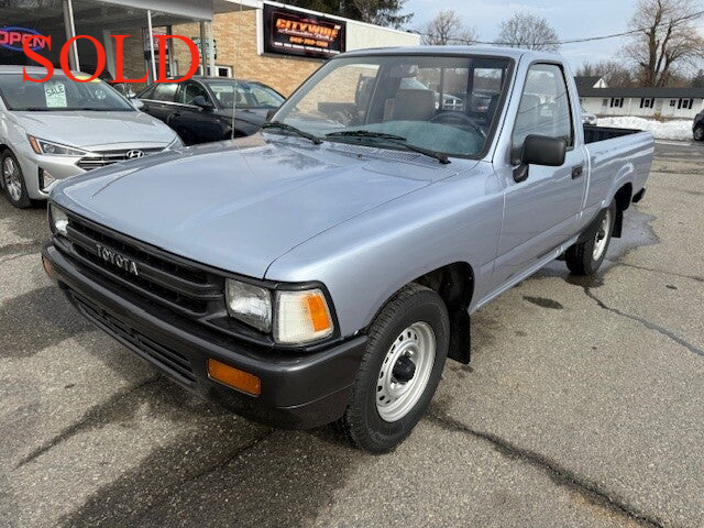 1989 Toyota Pickup Base's photo