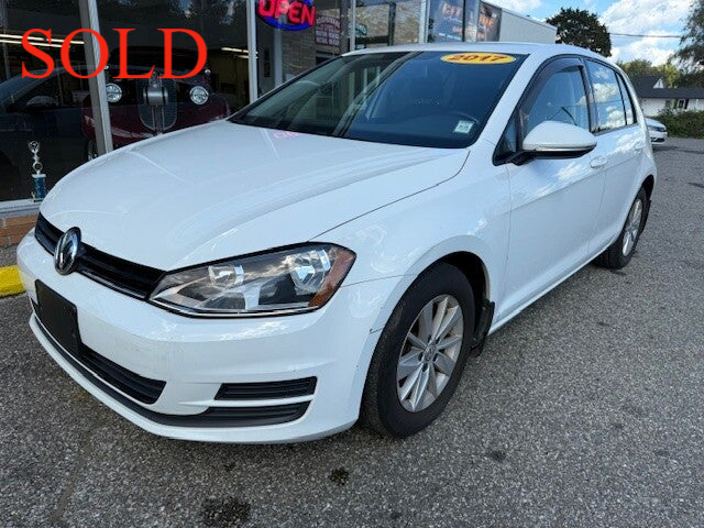 2017 Volkswagen Golf S's photo