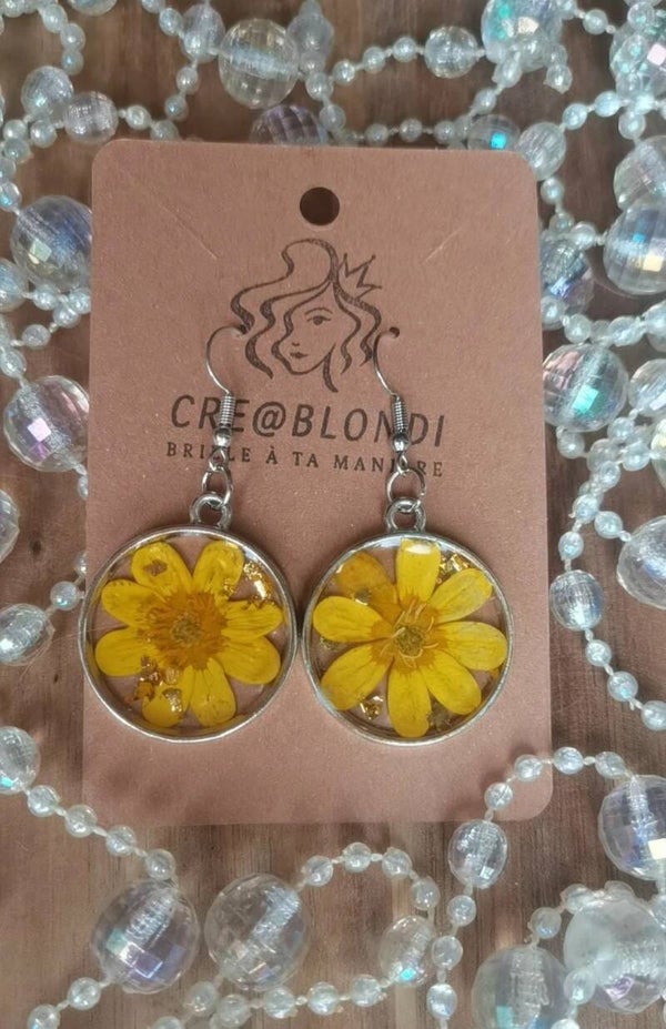 Boucles d'oreilles en résine UV – Fleurs naturelles