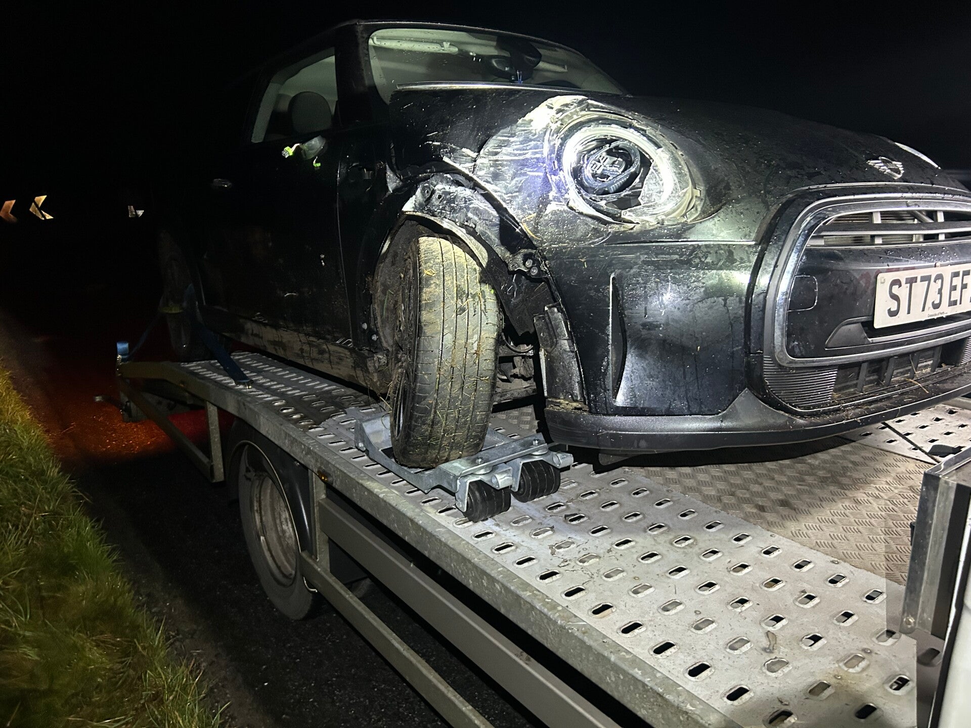 24/7 local car recovery, trusted & reliable