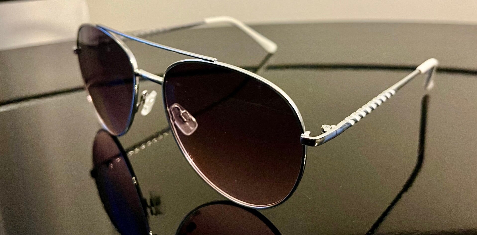 Luxury Silver Aviator Sunglasses with Twisted Temple Detail