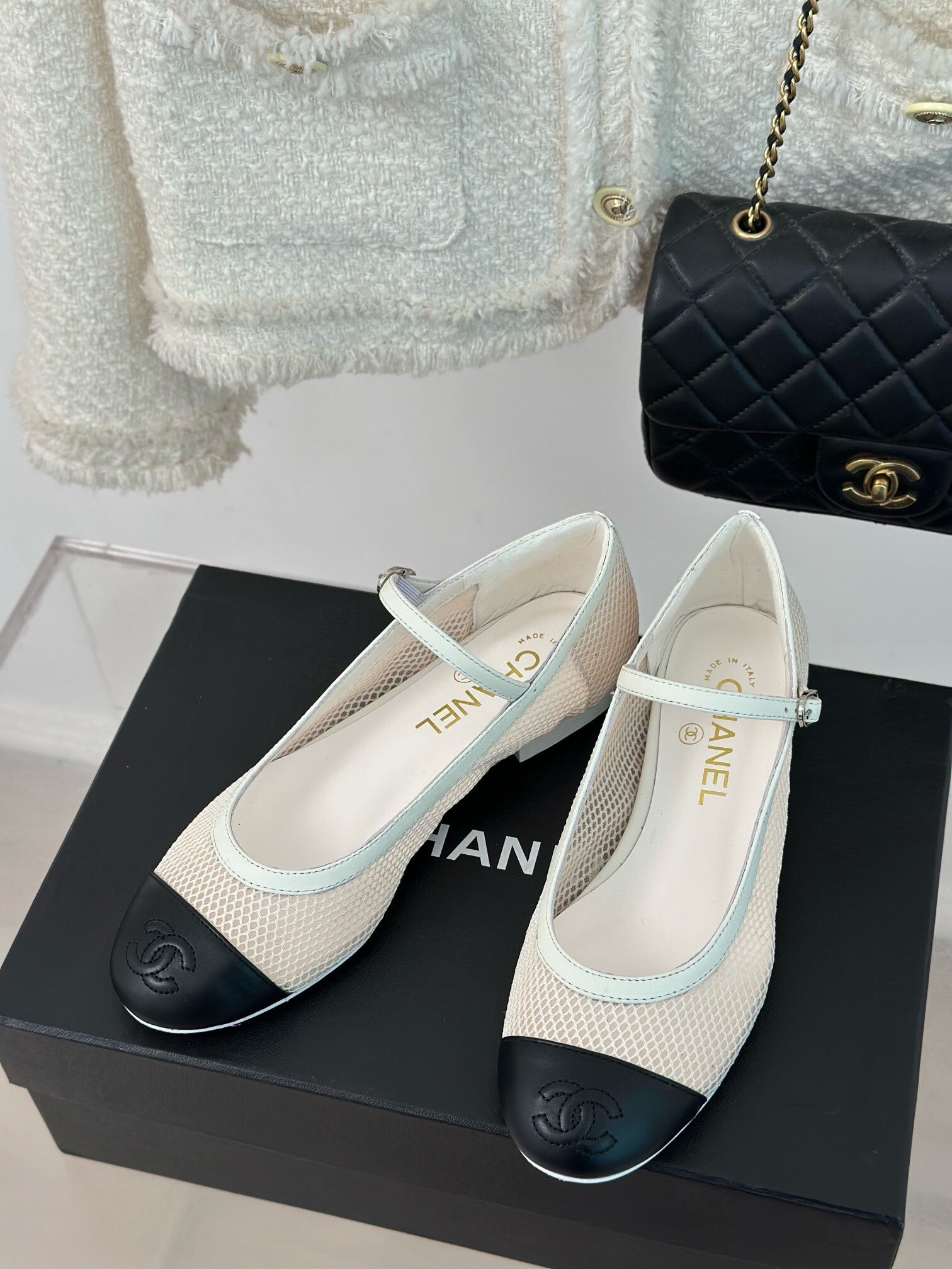 Classic Mesh Mary Jane shoes