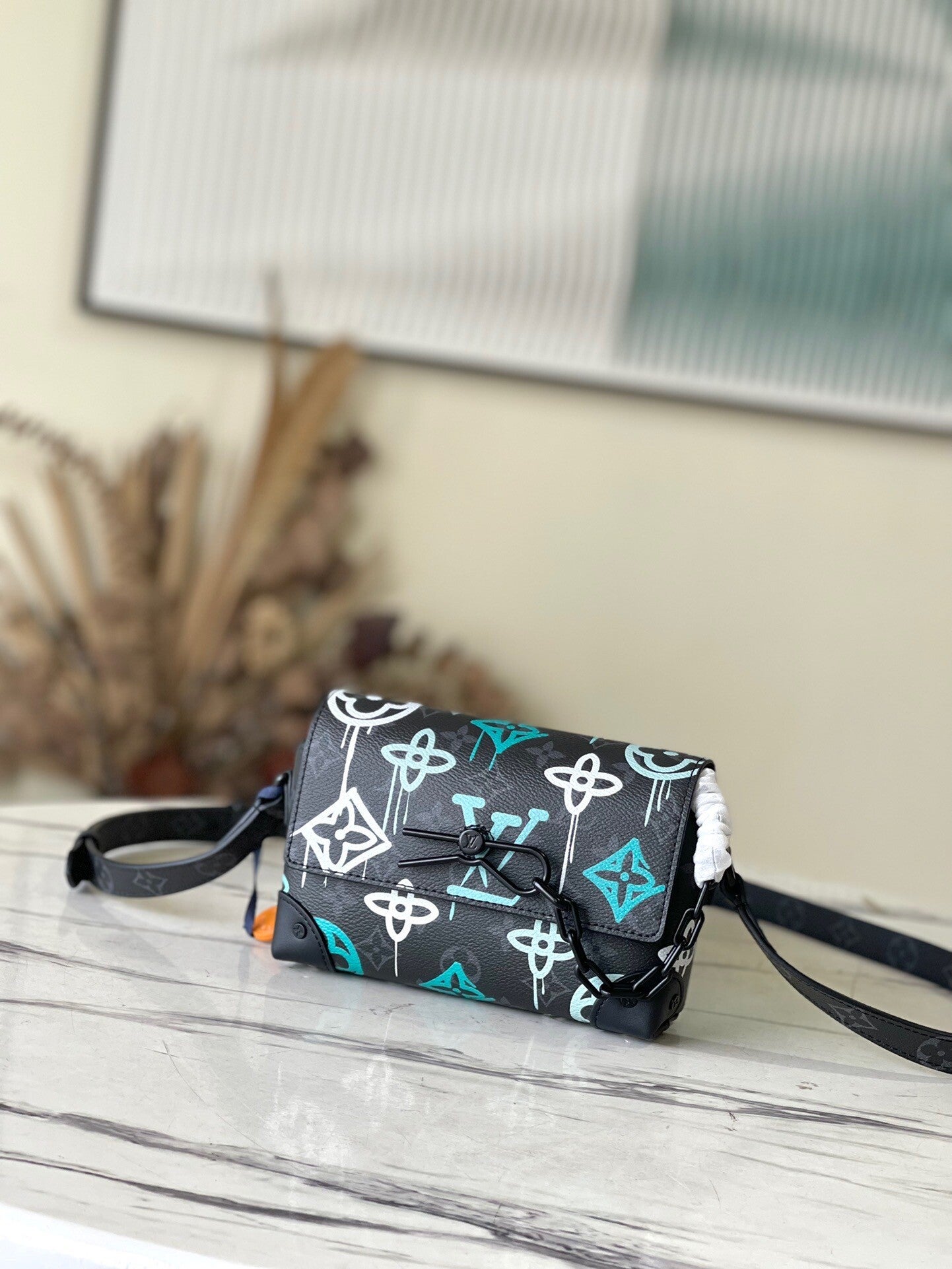 23SS LV STEAMER SHOULDER BAG