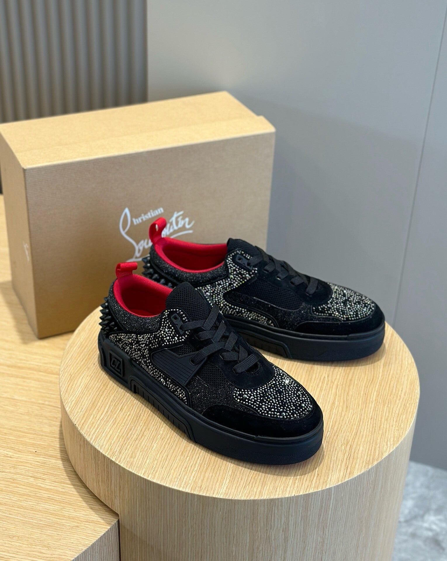 CL Astroloubi 39-47 men’s sneakers