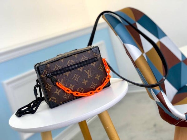 23SS LV MINI SOFT TRUNK SIZE-18.5*13*8CM