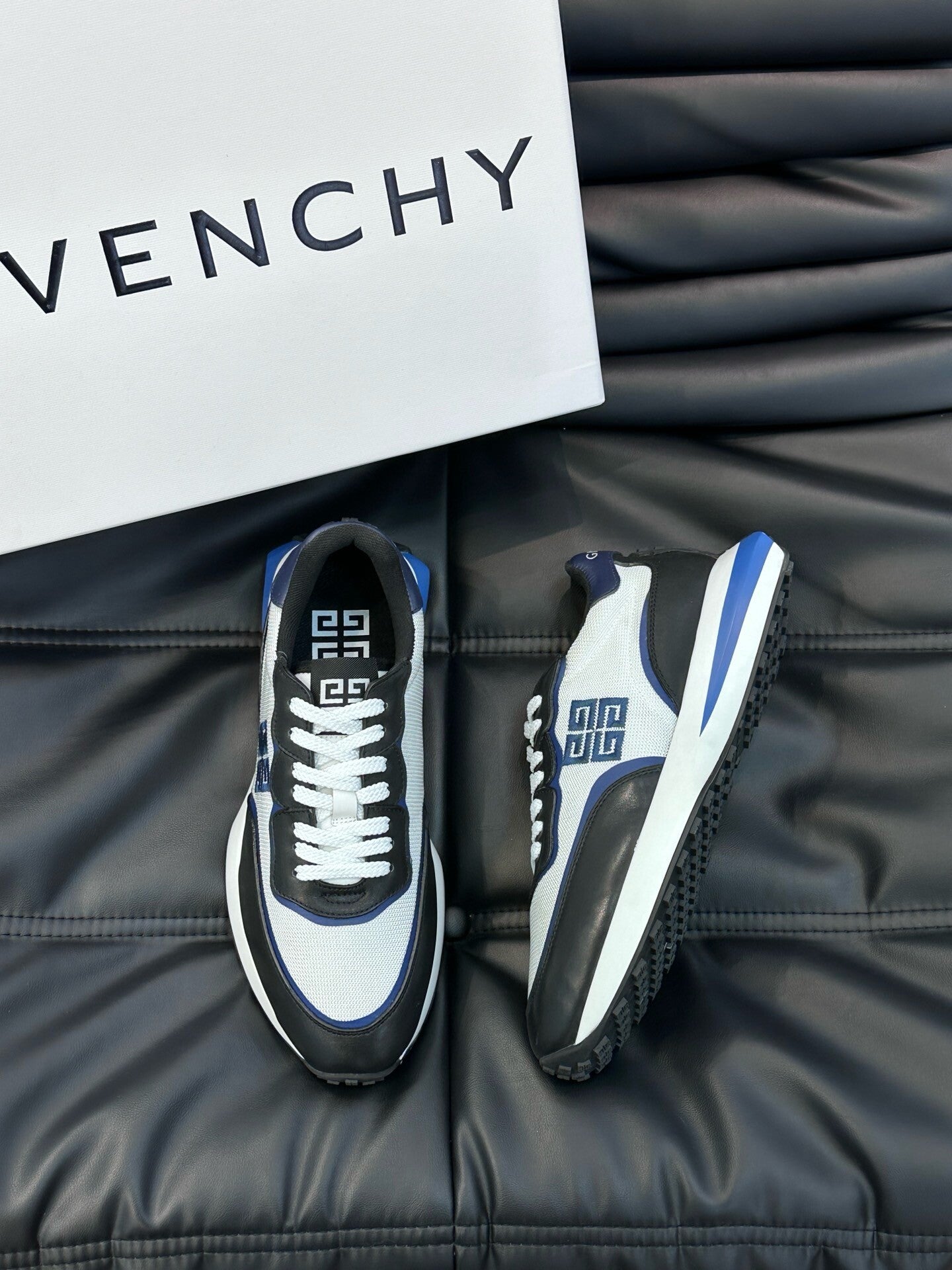 G//venchy low-top sneakers