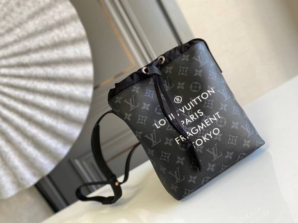 23SS LV HANDBAG SIZE