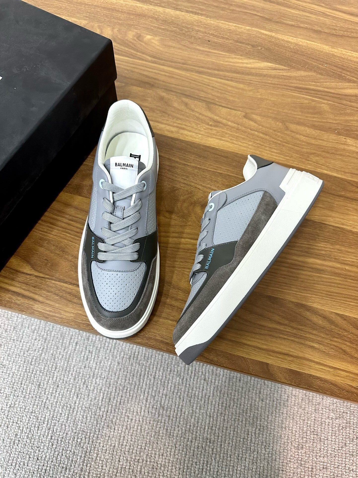B//lmain men’s sneakers “24