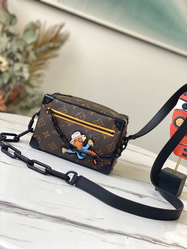 23SS LV MINI SOFT TRUNK SIZE-18.5*13*8CM