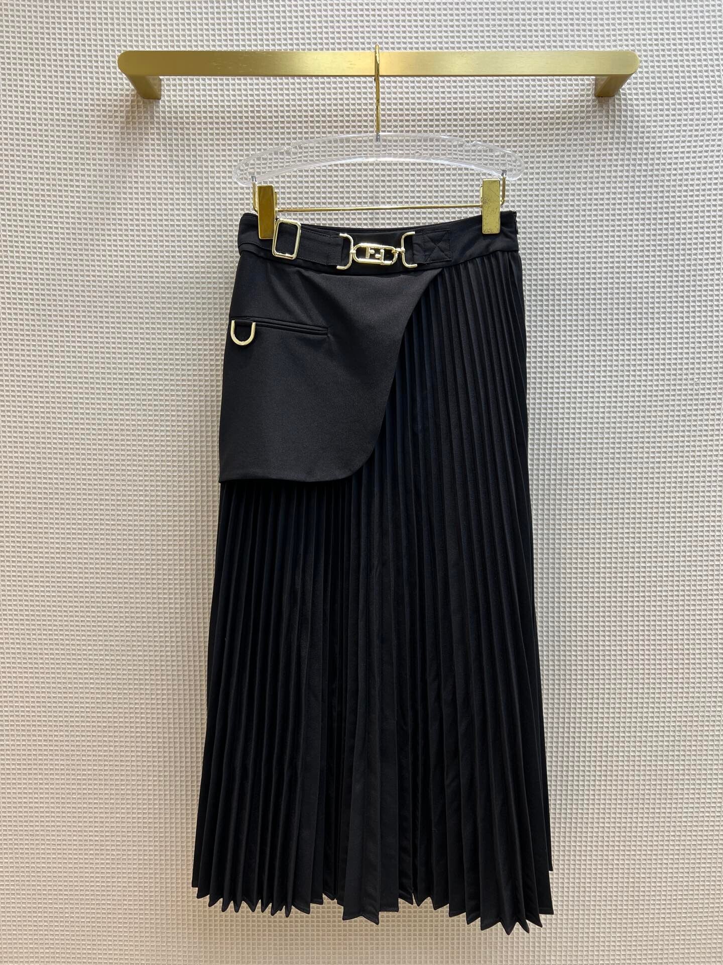 22 autumn and winter new FD gold waist buckle decoration irregular wool skirt