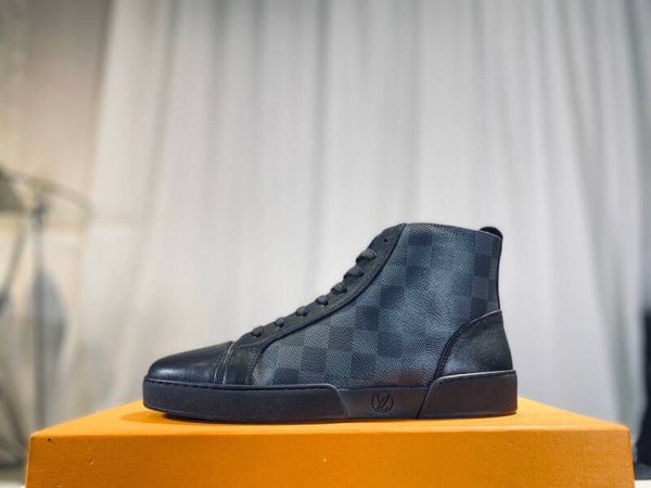 L-V  luxury men's Rivoli sneakers