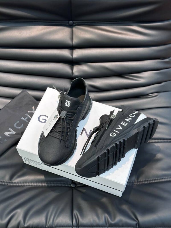 G//venchy low-top sneakers
