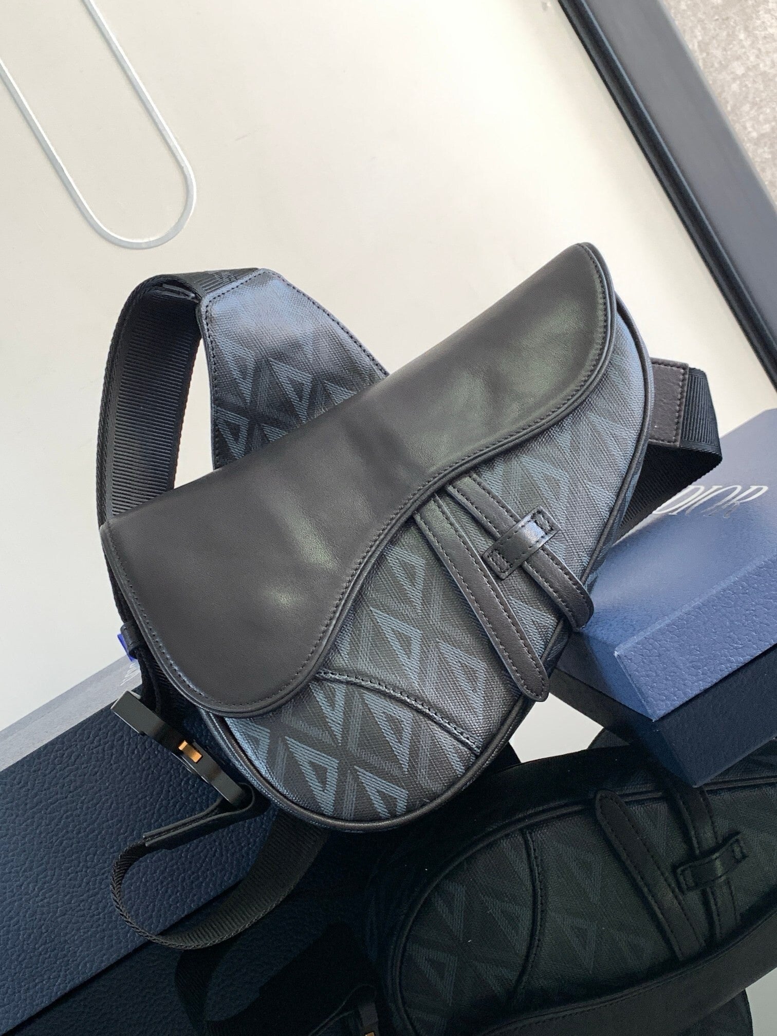 Dior saddle men’s bag