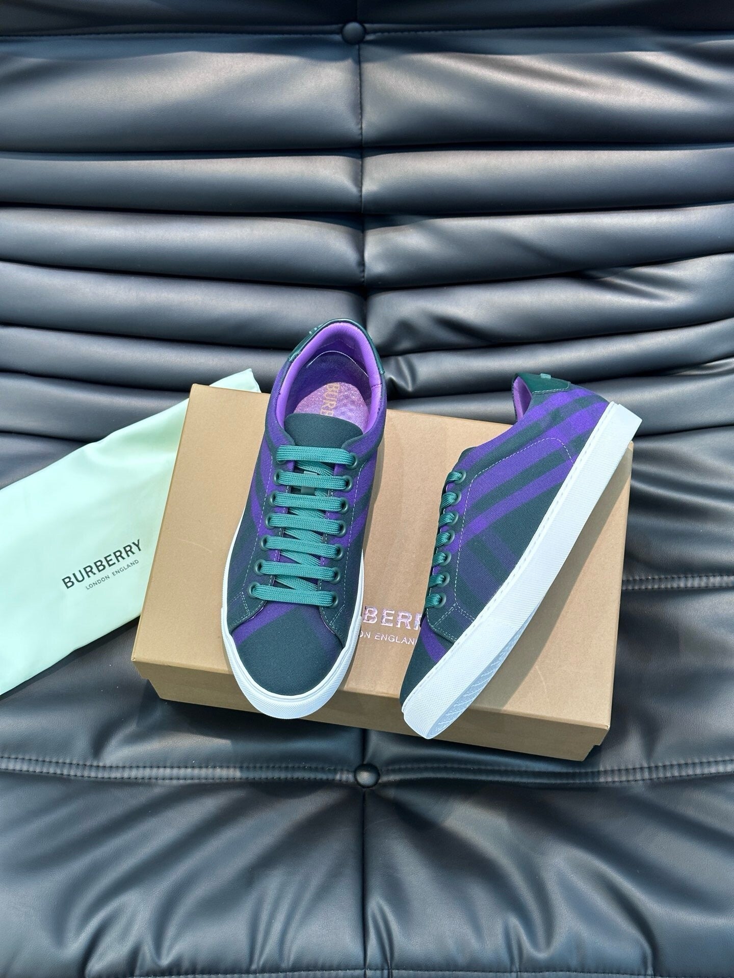 Burberry sneakers “24