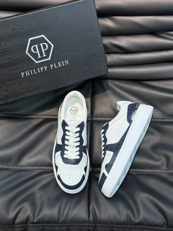 PP Sneakers