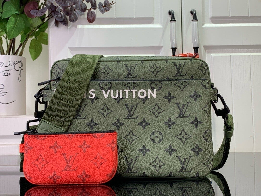 LV messenger trio bag