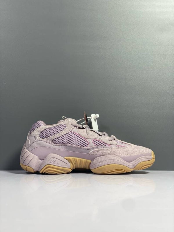 Adidas Yeezy500 “soft vision”
