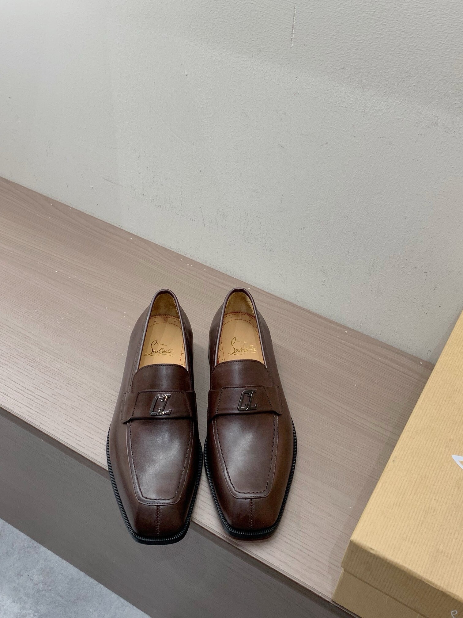 CL men’s shoes “24