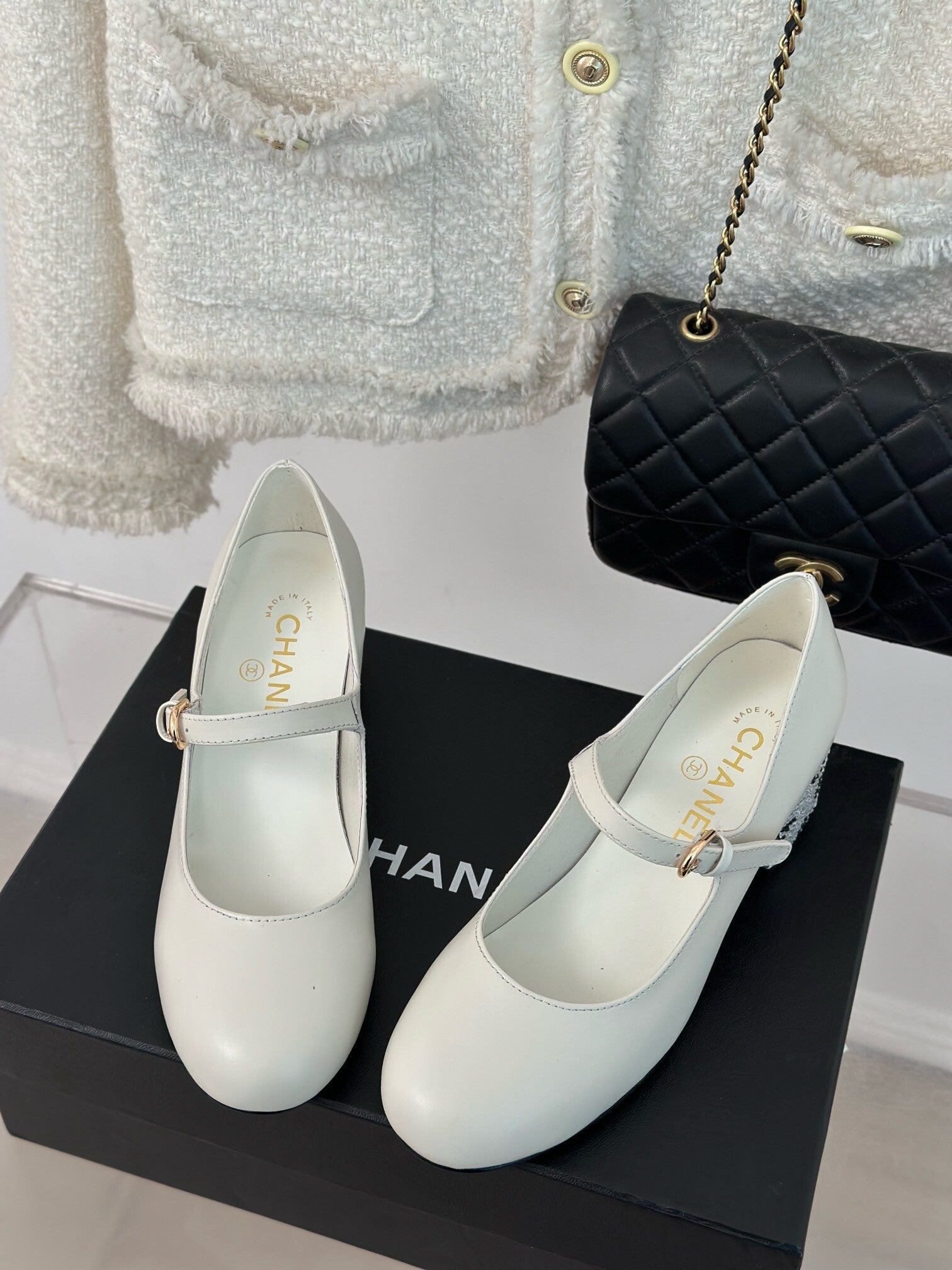 Rhinestone thick-heeled Mary Jane shoes