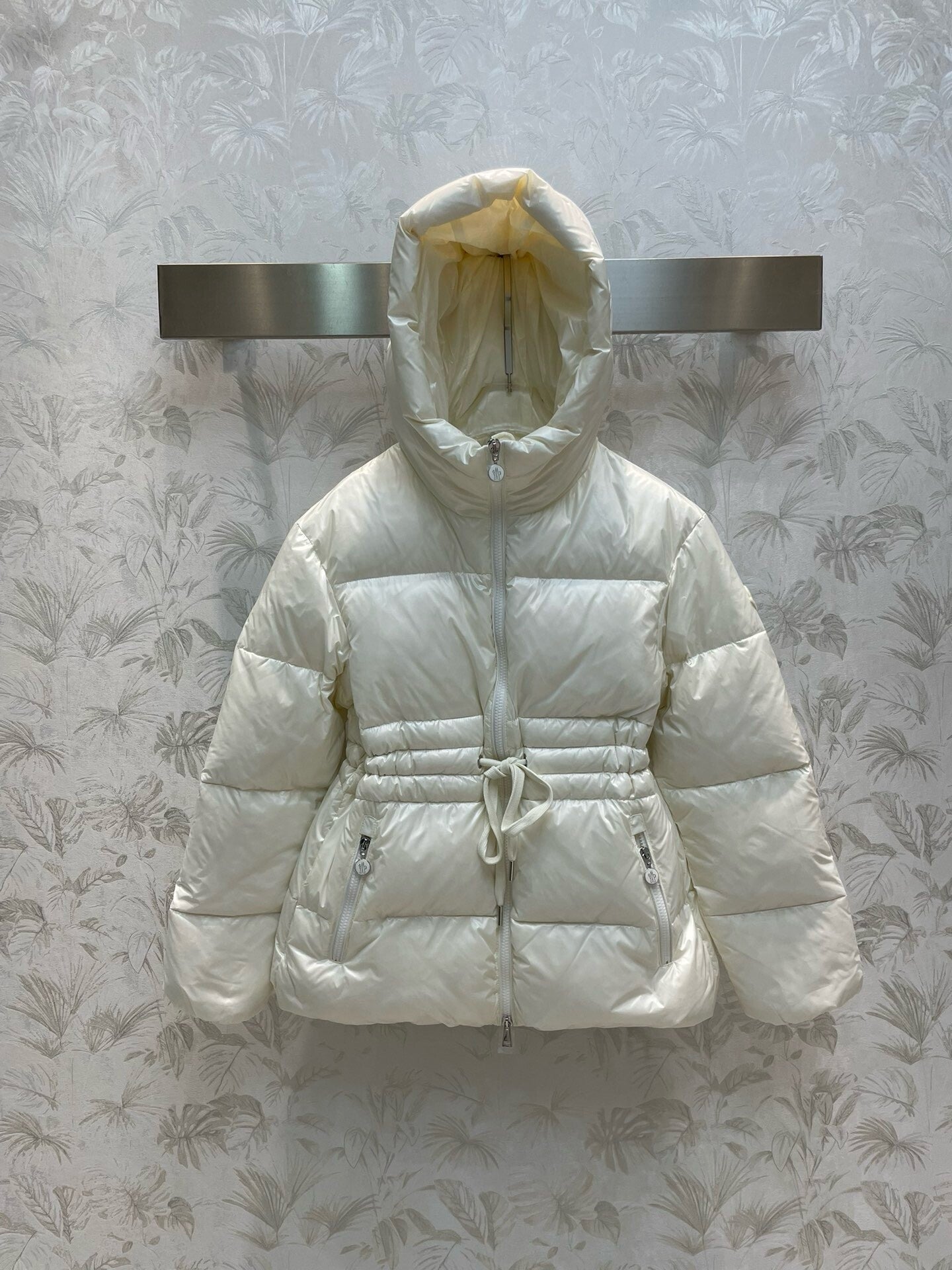 Moncle* 23 new style hooded drawstring waist down jacket