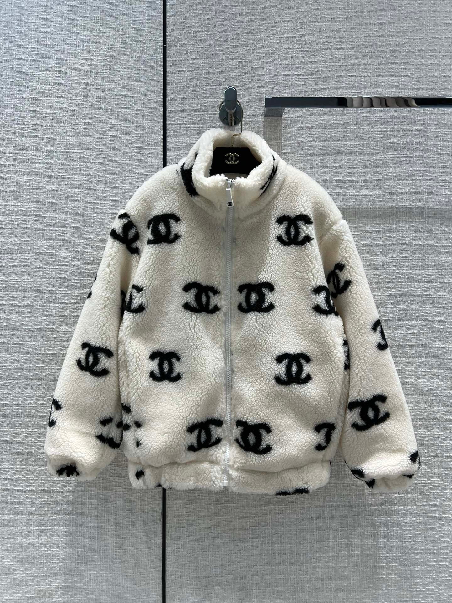 C hane*22  cashmere stand-up collar zipper jacket