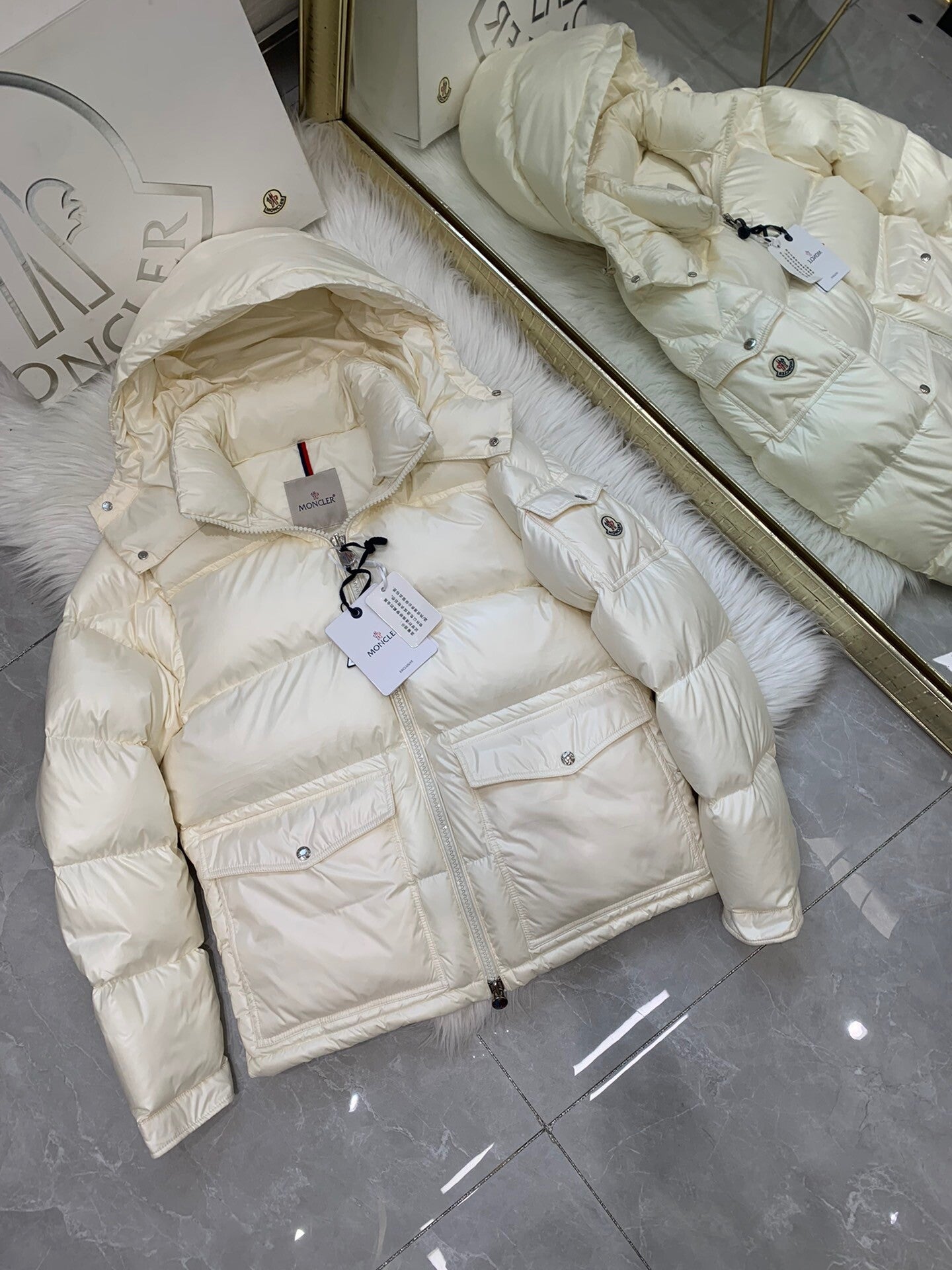 Monc1er favor short down jackets