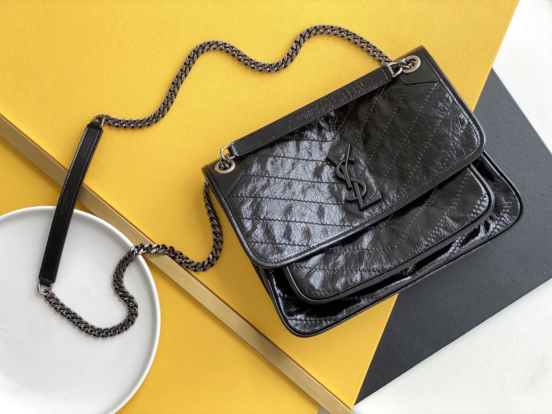 Niki leather hand bag