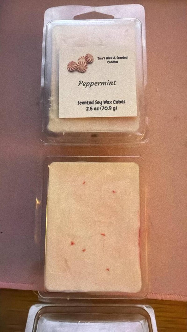 STRAWBERRY SCENTED CUBES