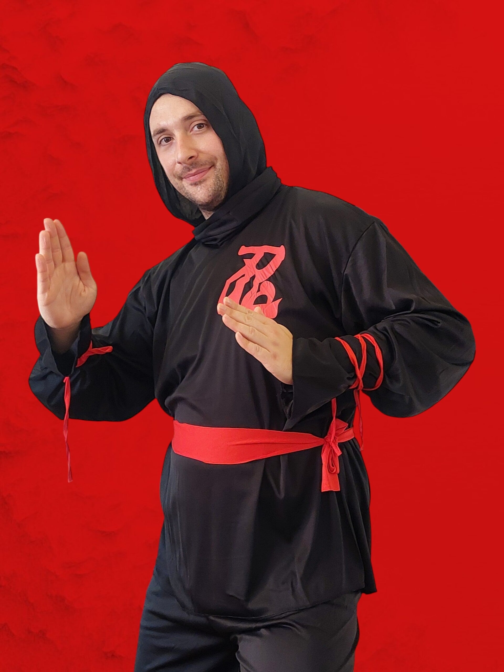 Ninja themed children’s dance party entertainer in London