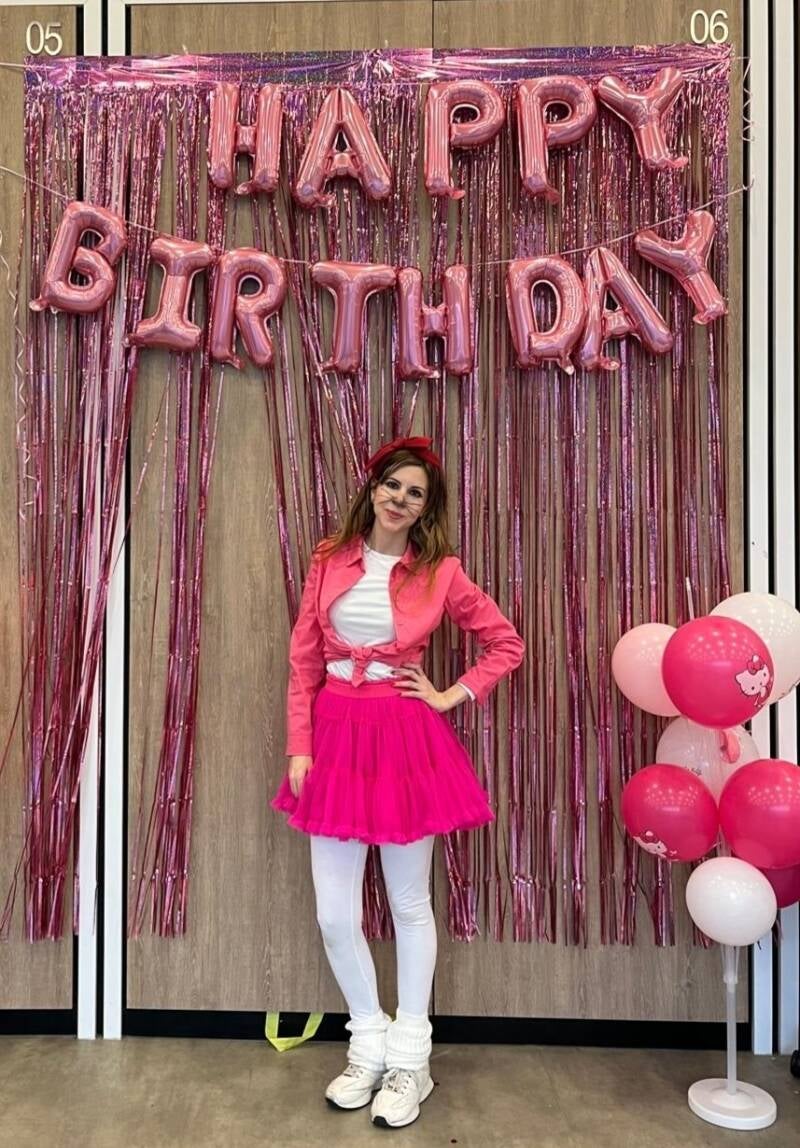 hello kitty themed children’s party entertainer in London