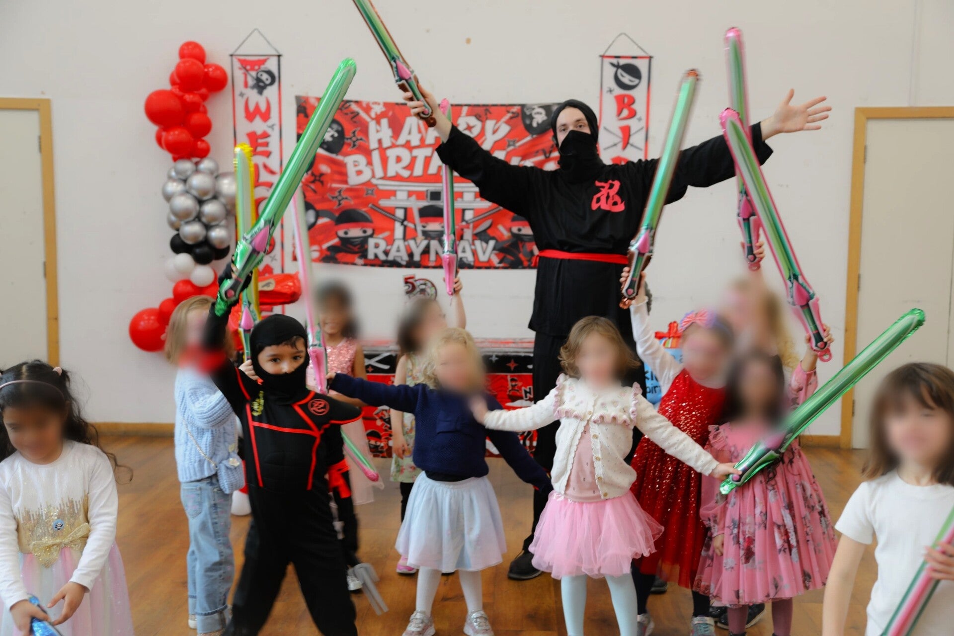 Ninja themed children’s dance party entertainer in London