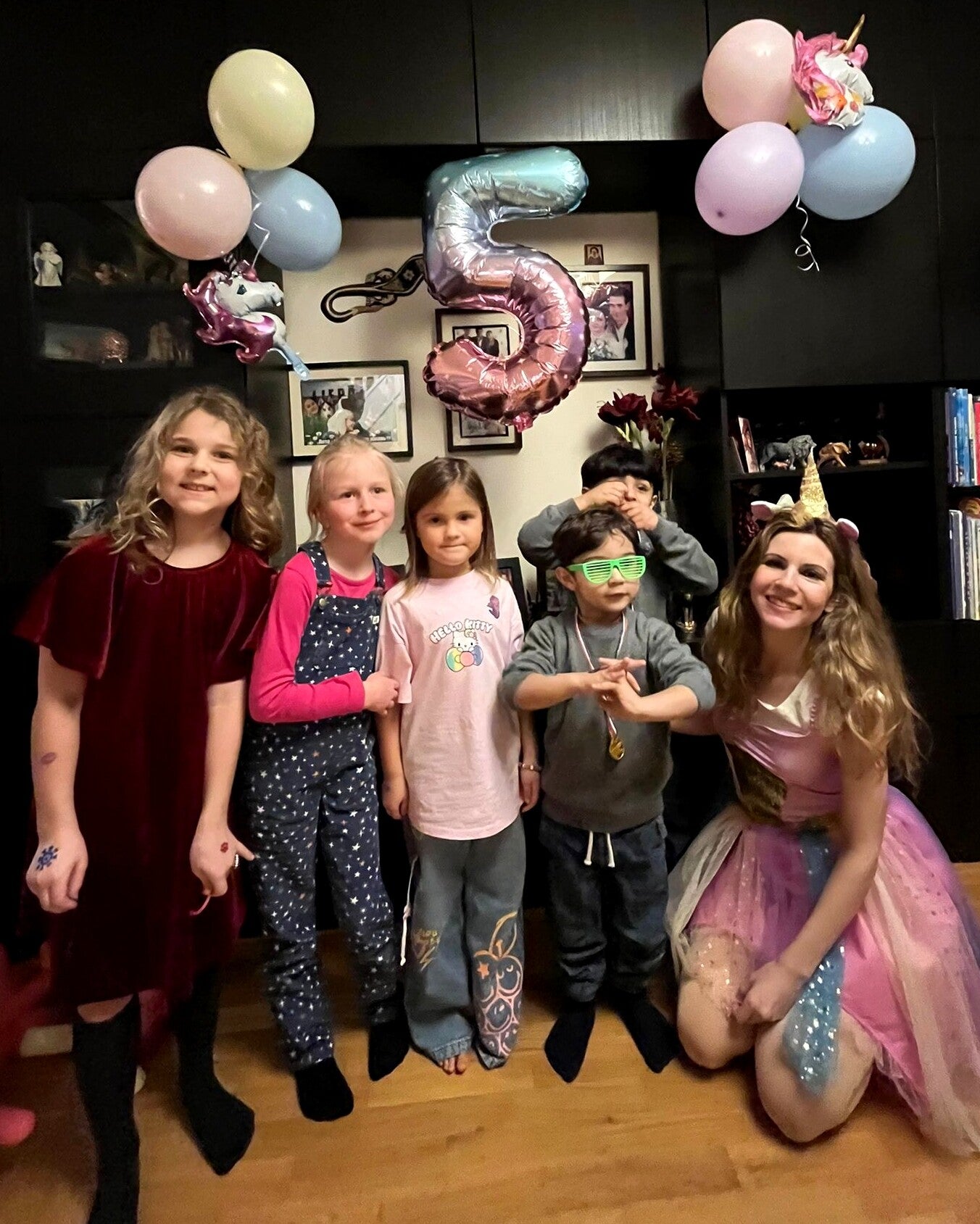 unicorn themed children’s party entertainer in London