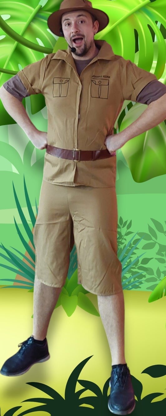 jungle safari themed children’s party entertainer in London