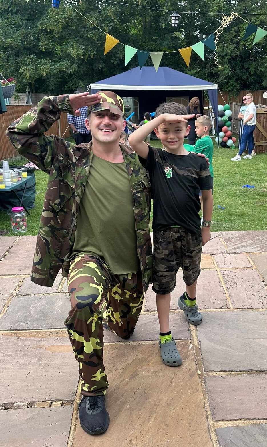 army party entertainer in London