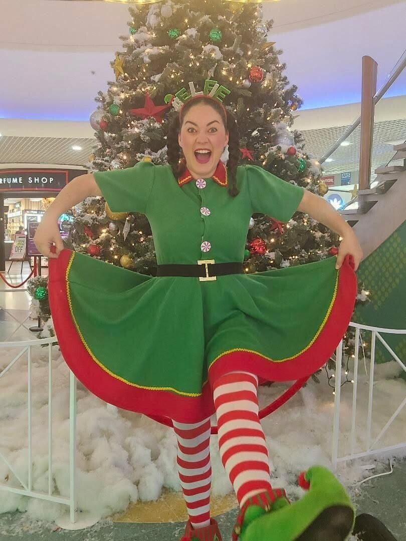 christmas elf party entertainer in london