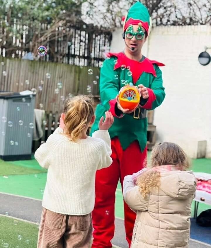 christmas elf entertainment in london