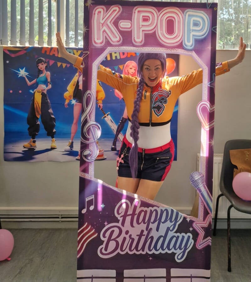 K-POP Demon Hunters themed children’s party entertainer in London