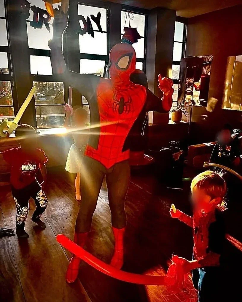 Spiderman themed children’s dance party entertainer in London
