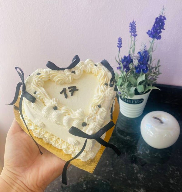 Bento cake