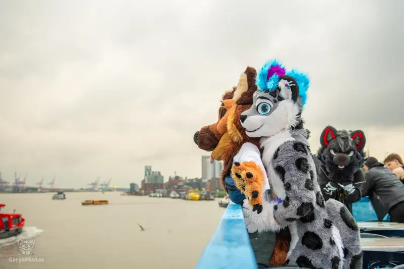 gp-ef30_pawchellasummerboat2026-39-standard.webp