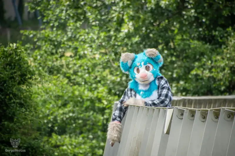 miilkybridgephotoshoot-35-standard.webp