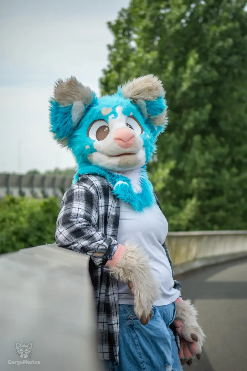 miilkybridgephotoshoot-37-standard.webp