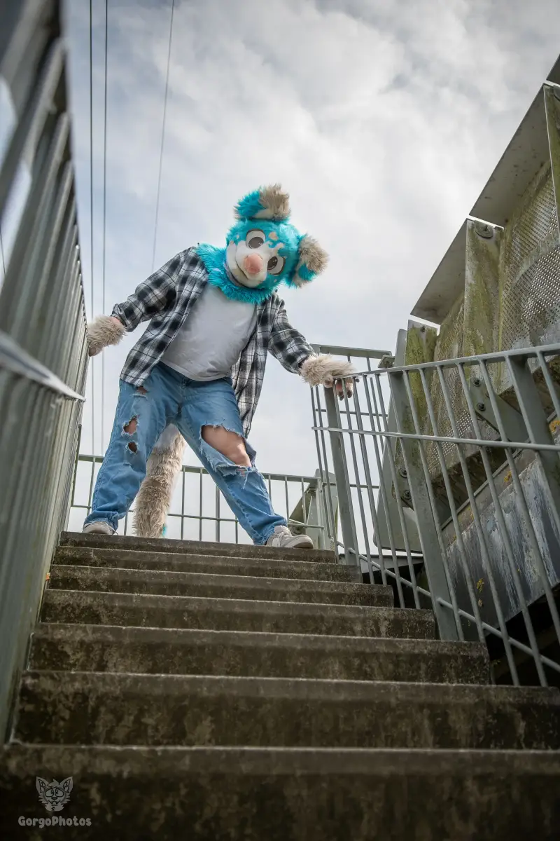 miilkybridgephotoshoot-40-standard.webp