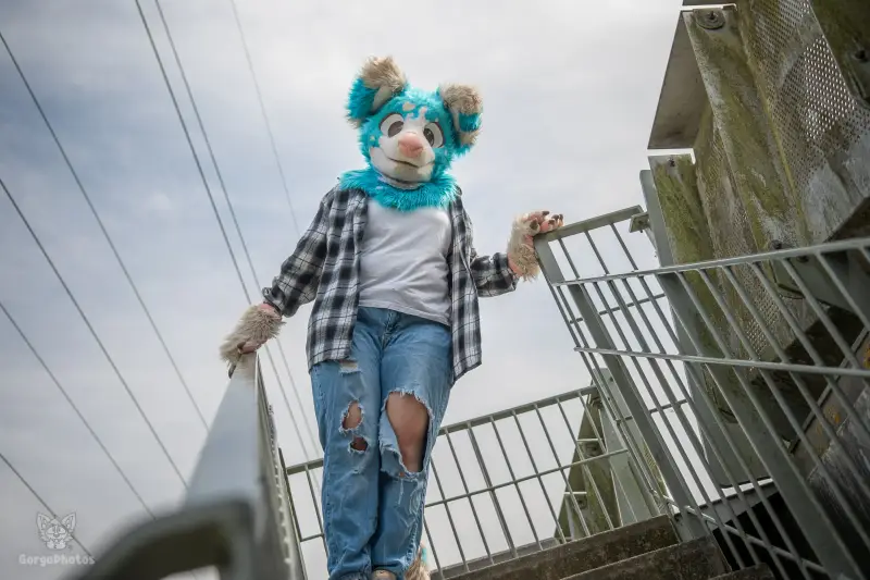 miilkybridgephotoshoot-44-standard.webp